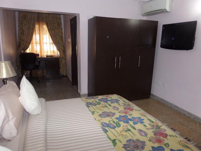 Sheer Luxury Apartments And Suites Абуджа Екстер'єр фото