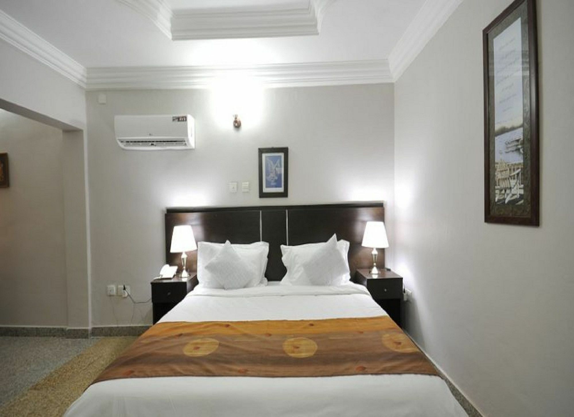 Sheer Luxury Apartments And Suites Абуджа Екстер'єр фото